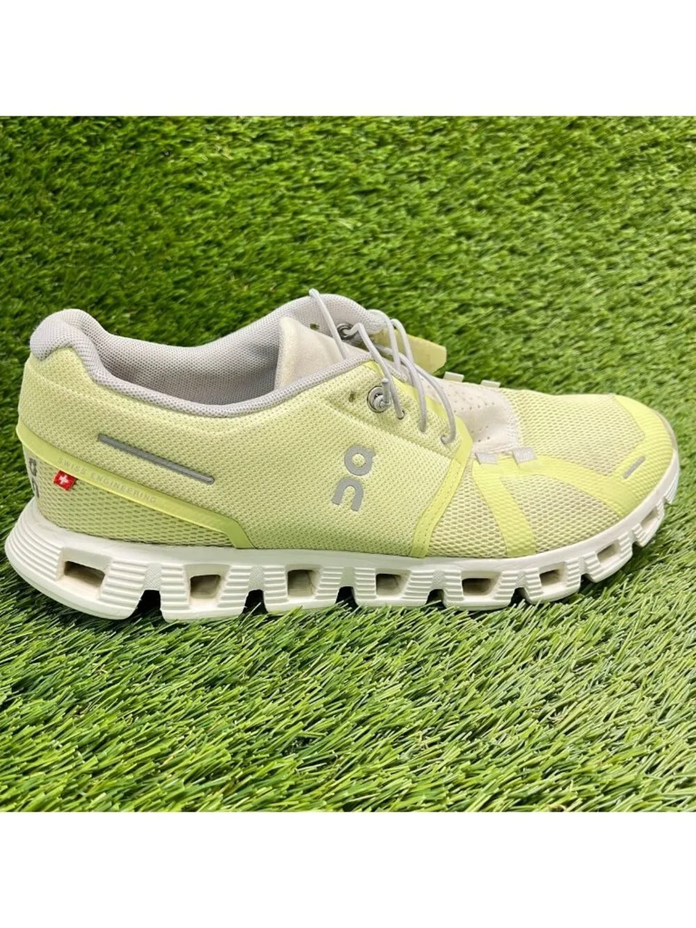 On Cloud 5 Womens Size 9.5 Yellow Green Athletic Running Walking Shoes Sneakers